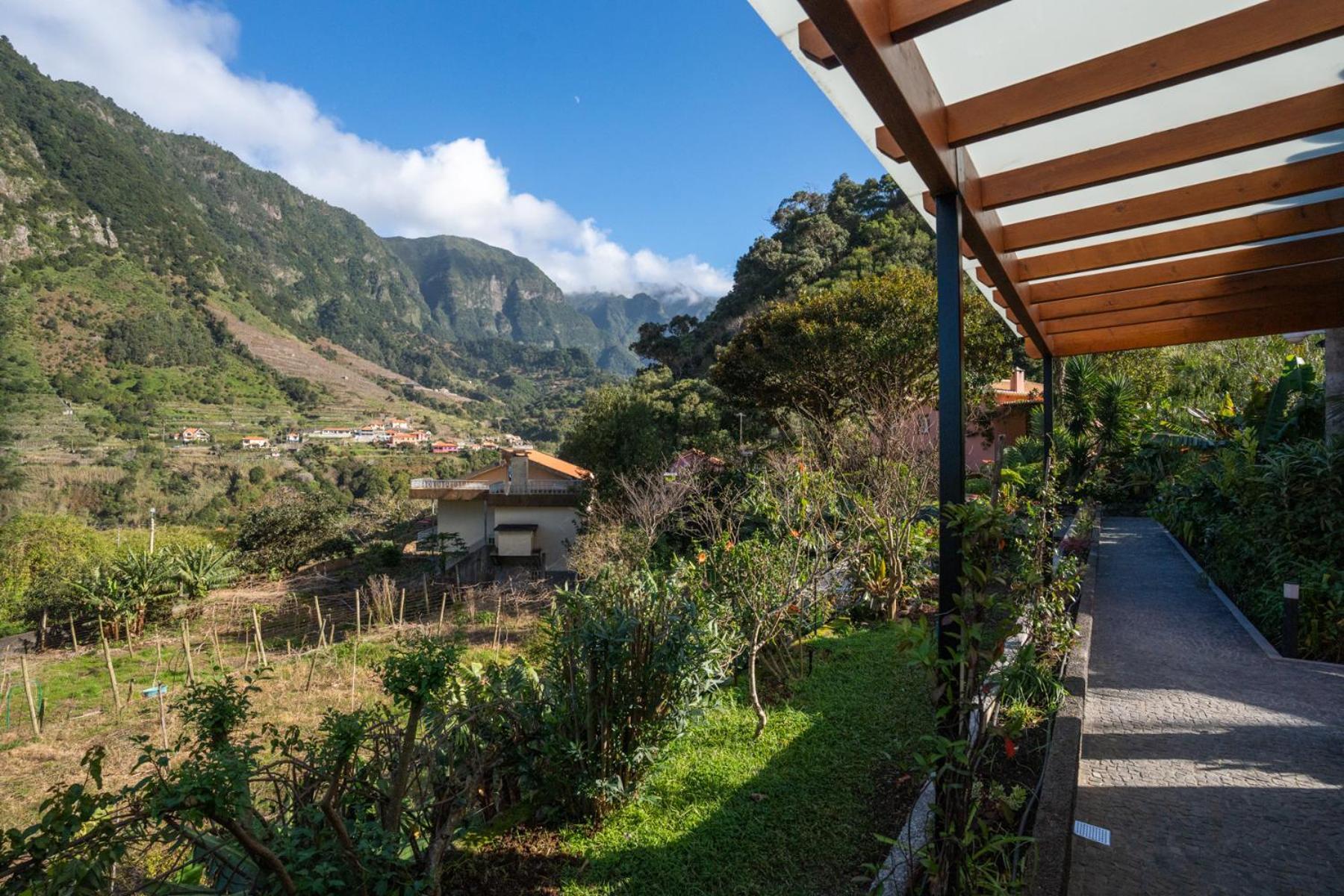 Madeira Surf Lodge Sao Vicente  Exterior photo